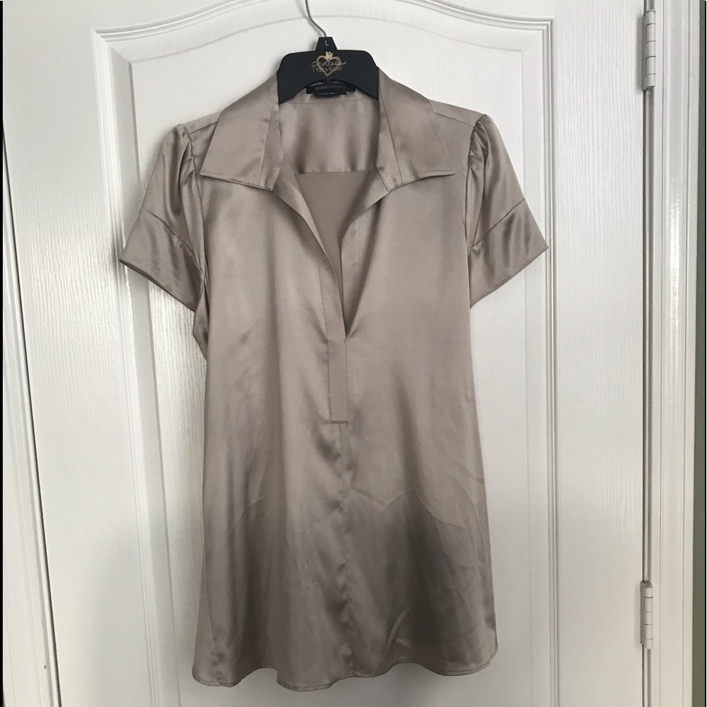 BCBGMAXAZRIA Top